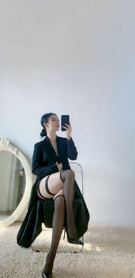 爱矢峰子