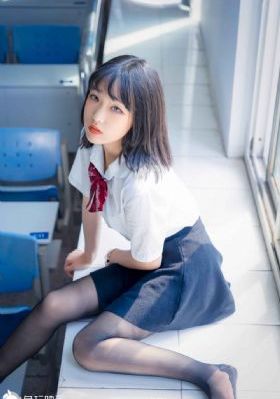 丰满人妇精油按摩